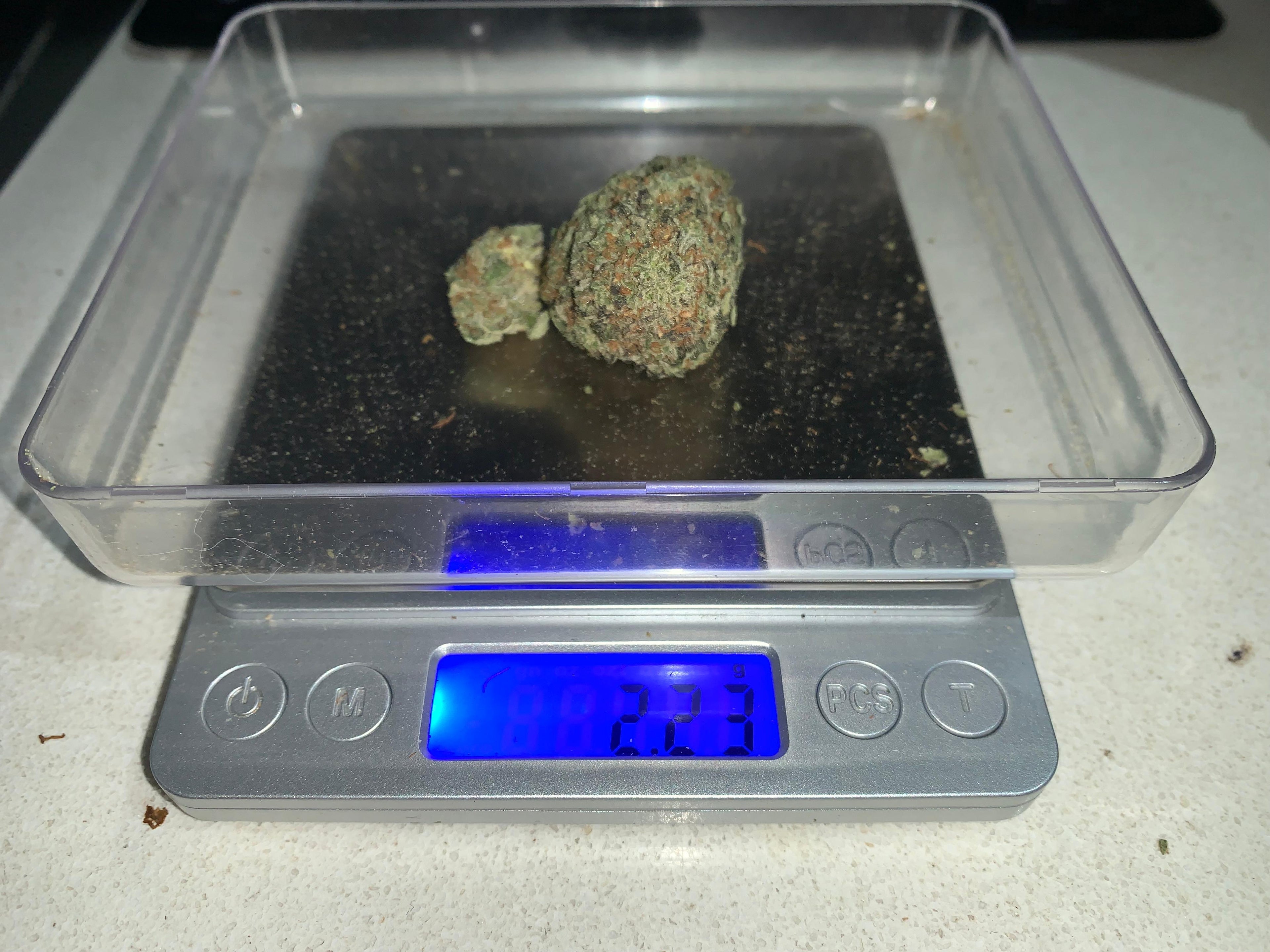 Banana OG — Indica Dominant Hybrid THC: 21%