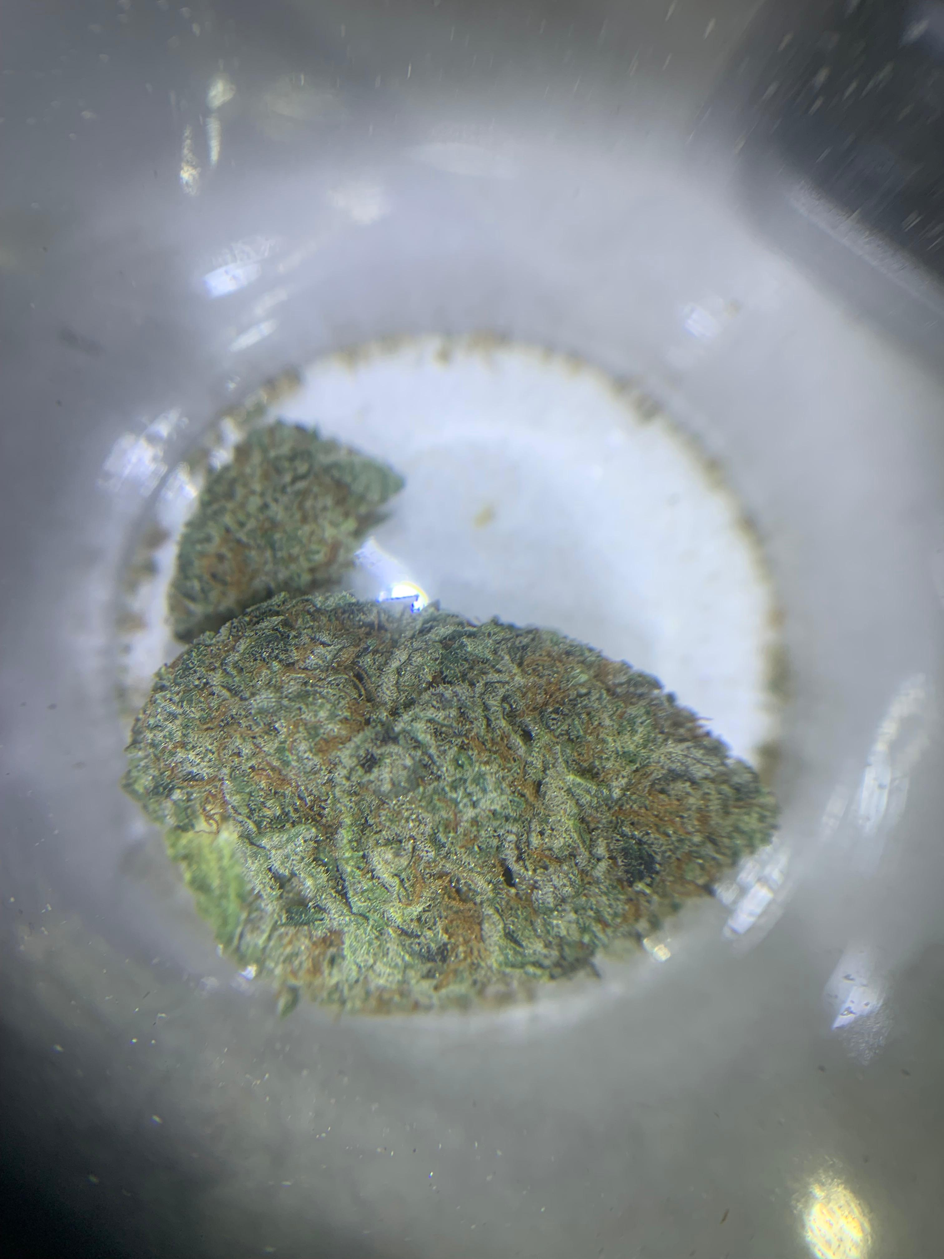 Banana OG — Indica Dominant Hybrid THC: 21%